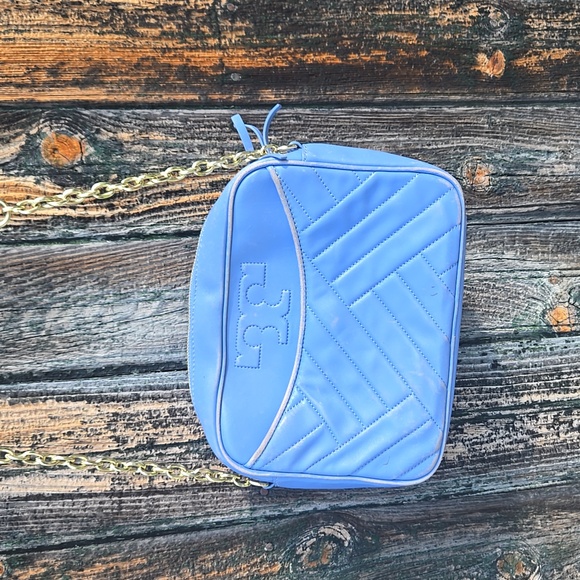 Tory Burch Blue Quilted Crossbody Bag - Picture 2 of 5